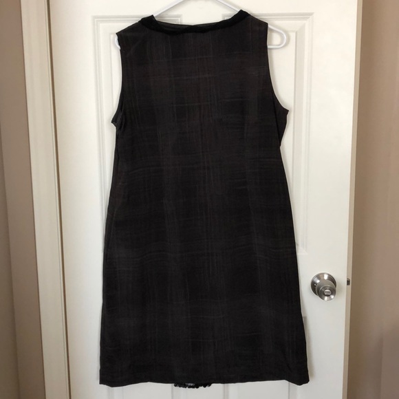 Cocktail dress with sequin strip - Picture 5 of 8